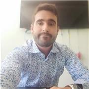 Laureato in Scienze politiche con esperienza decennale nel volontariato sociale e nell’immigrazione.